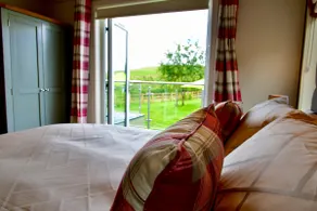 Arbennig Luxury Lodges - Image 5