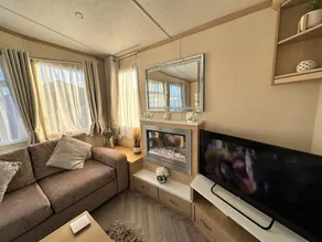 Lyons Winkups Holiday Park Towyn, North Wales static Caravan 3 bedroom sleeps 8 Free Entertainment and Parking Beds made up on arrival PETS WELCOME - Image 3