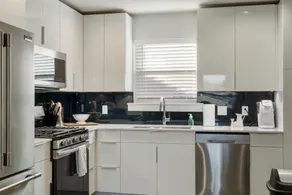 WaLeLa - Modern Cottage - Image 3