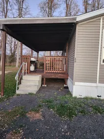 Lovely 2 bedroom home with indoor fireplace - Image 2