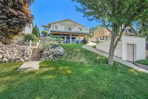 Cozy 3 bedroom cottage on all-sports Cowden Lake! - Image 3