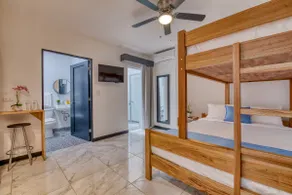 2Bed/1Bath Apartment with Patio in San Jose Center! - Image 3