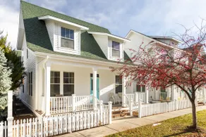 Near Denver+Boulder Tranquil Home Walk to Shops and Restaurants - Top Rated Home - Image 2