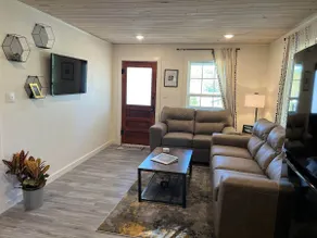 The Archer House - 1 Block from Spring River.  2 Bedrooms + Loft Bedroom!   - Image 4