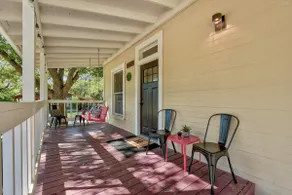 The HydeOut; Cozy+Central Boho Bungalow! - Image 4