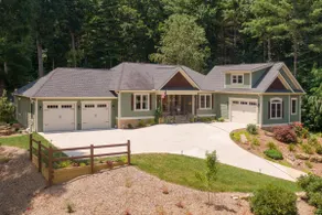Luxe Comfort at Craftsman Creek - Image 2