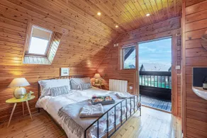 Scandi Cabin in Heart of Anglesey with Parking - Image 3