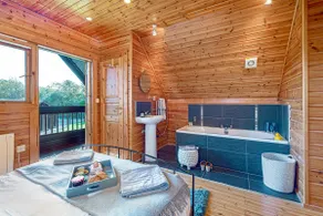 Scandi Cabin in Heart of Anglesey with Parking - Image 5