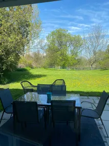 Serenity, Garden, Spa, Lake ON - Image 4
