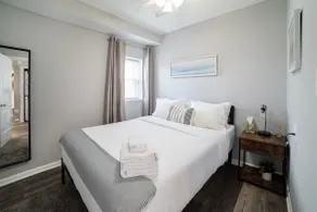 Spacious 3BR in Pilsen-FreeParking-2 min pink line - Image 2