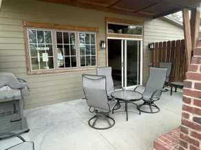 Okoboji Bunker House - Image 5