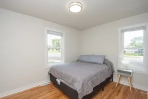 Amazing 2 Bedroom 1 Bathroom Upper Level Home - Image 4
