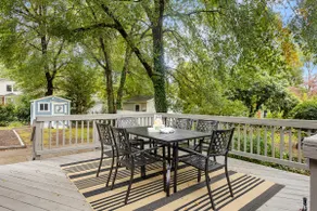 Lush 4BR on Lincoln - Image 5