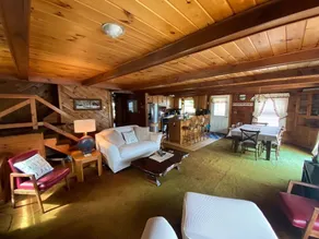 Cozy Lakeside Cabin on Burden Lake in upstate NY - Image 5