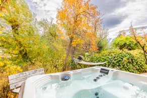 Skiers garden retreat -sauna, fireplaces, hot tub - Image 3