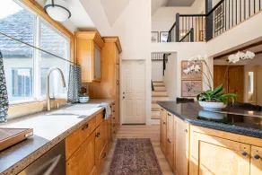 Skiers garden retreat -sauna, fireplaces, hot tub - Image 5