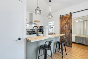Cheerful 2 Bedroom House on the Hill in St. Louis - Image 2