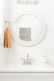 The Sun Suite - Cozy/Clean/Centrally Located - Image 5