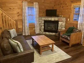 Cozy Cabin in Rothbury - Image 2