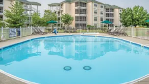 Smoke Ok/Indoor Pool/Hot Tub/Mini Golf/Full Resort - Image 3