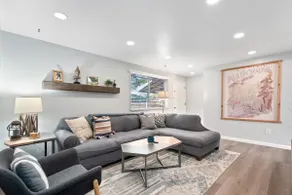 Close to Downtown | Cozy & Spacious - Image 2