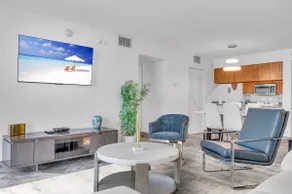 Iconic High floor 3 bedrooms in the heart of Miami - Image 3