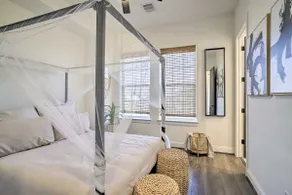 NEW! Luxe + Upscale Retreat < 2 Mi to Dtwn Houston - Image 2