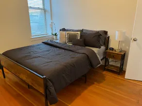 Lovely historic 2 Bedroom conveniently located - Image 5