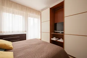 [70sqm on Lake Como] Exclusive City Center - Image 3
