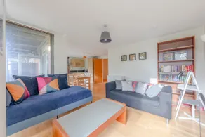 Spacious 1 Bedroom rental unit in West London - Image 5