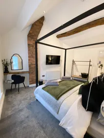 2 bed stylish cottage - 10 mins from Alton Towers - Image 3