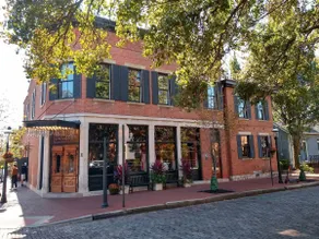 Livingston Flat - A German Village Gem - Image 5