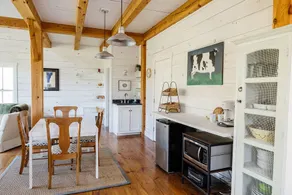 Caribou Cottage Ski/Snowboard Studio - Image 2
