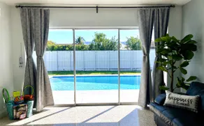 Cheerful, peaceful 3-Bedroom house with pool - Image 3