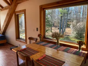 Beautiful post & beam loft apartment - Image 4