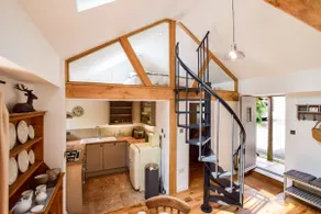 The Hayloft at Walnut Farm, Kingscote, Cotswolds - Image 2