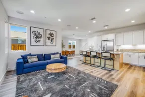 Modern 4-Bedroom Retreat in Santa Rosa - Image 5