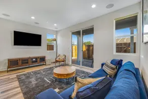 Modern 4-Bedroom Retreat in Santa Rosa - Image 2