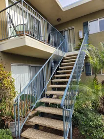 Charming 1 bed condo w/ fireplace and balcony! - Image 4