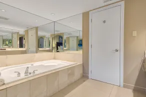 Garden View Suite With Access to PoolSaunaHottub - Image 3