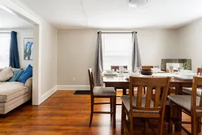 Comfy, family-friendly Downtown| near ROC events - Image 4