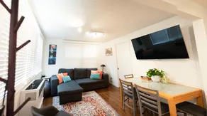 2BR Cottage-Private Entrance-Free Parking-Transit - Image 2