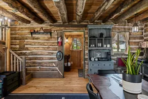 Modernized Pioneer Cabin Close to ZION! - Image 3