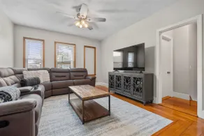 Tufts 3-Bed 2-Office Home with Laundry - Image 2