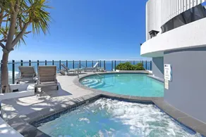 Modern luxury with breathtaking ocean views - Image 3