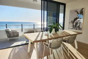 Modern luxury with breathtaking ocean views - Image 4