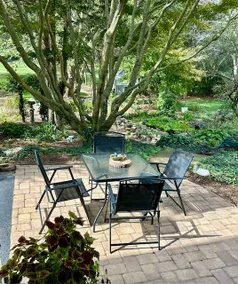 2 BR private rental, quiet with garden views - Image 5