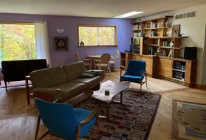 Baraboo Bluffs: Ski, Golf, Hike & WI Dells - Image 3