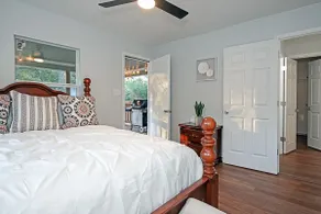 TheTexas Porch House - Image 5