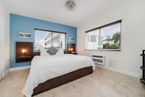 At Mine | Sandy Beachfront suite on Ocean Drive - Image 3